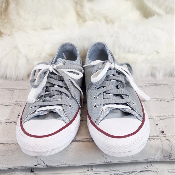 NWOT Women's Dbl Lace Converse Chuck Taylors - Picture 2 of 6